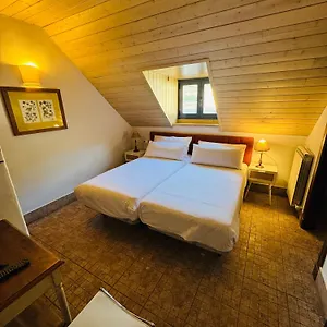 hostal-nau-pradets.catalonia-hotels.com/