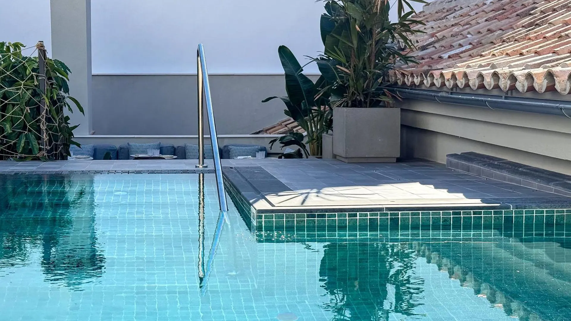 Coeo Hernan Ruiz Rooftop Pool Hostel Málaga