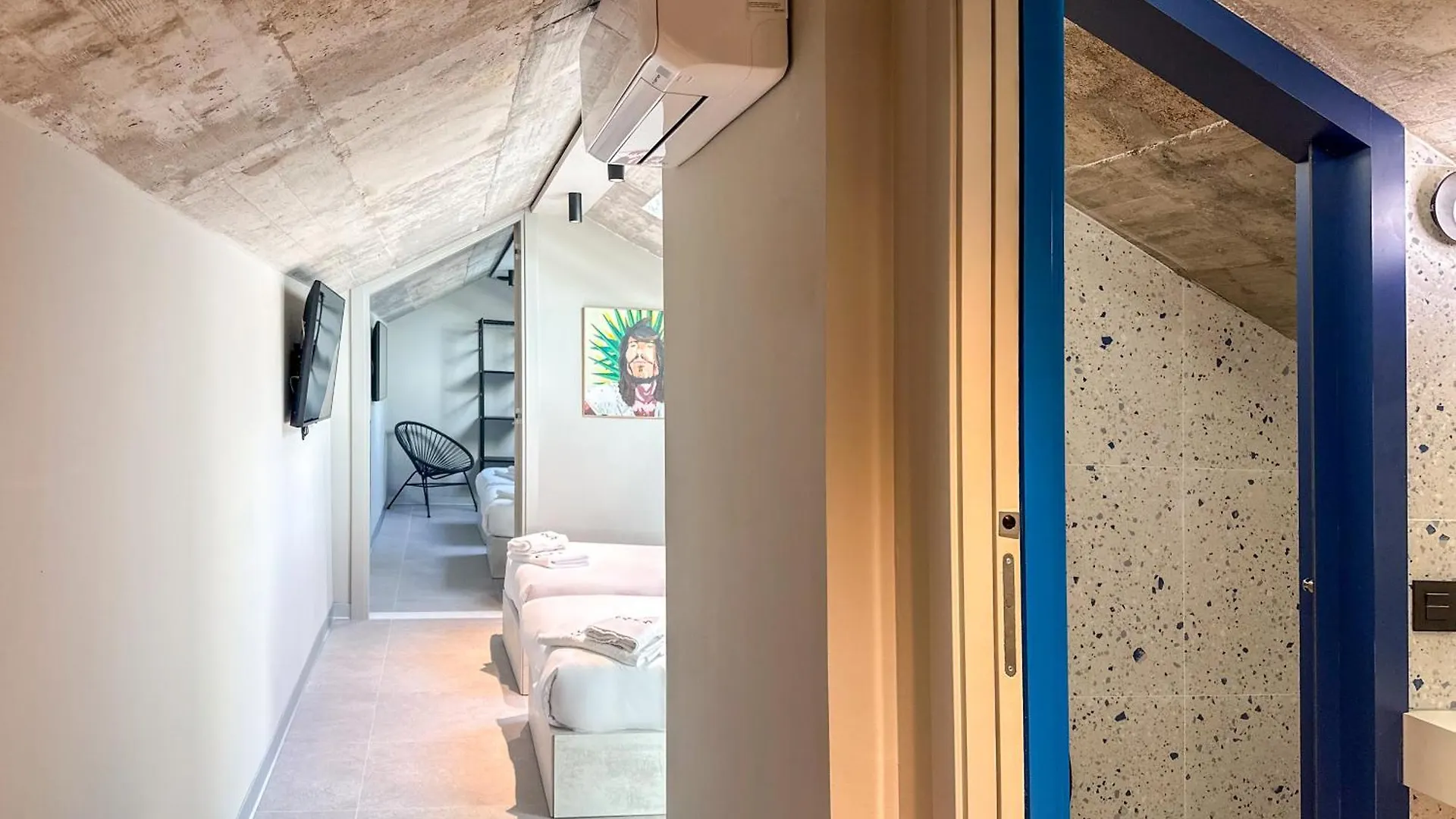 Coeo Hernan Ruiz Rooftop Pool Hostel Málaga