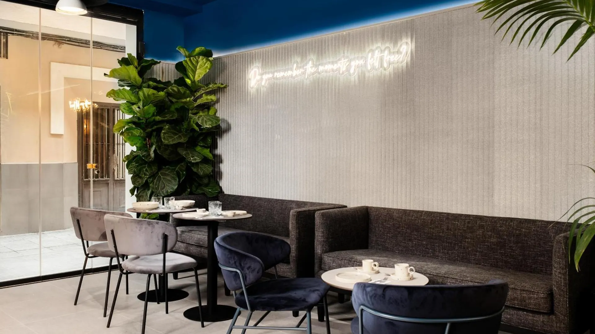 Coeo Hernan Ruiz Rooftop Pool Hostel Málaga 0*,  İspanya